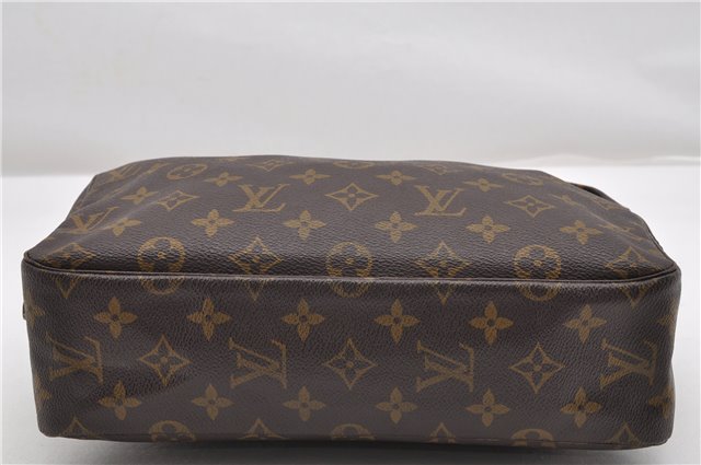 Auth Louis Vuitton Monogram Trousse Toilette 28 Clutch Hand Bag M47522 LV 8735F