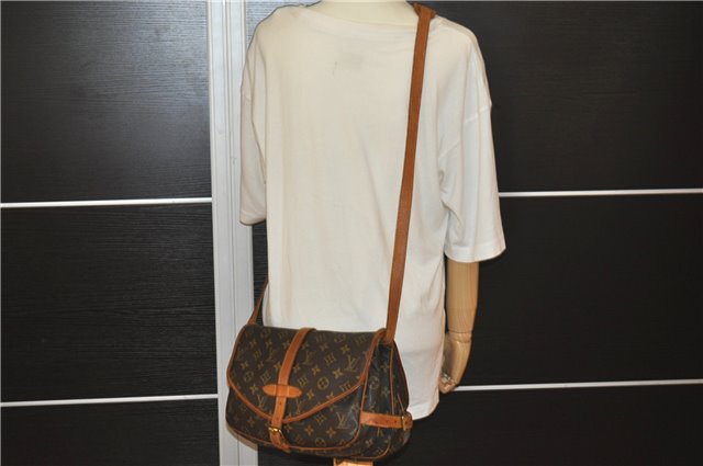 Authentic Louis Vuitton Monogram Saumur 30 Shoulder Cross Bag M42256 LV 8752F