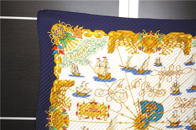 Authentic HERMES Pleats Scarf 