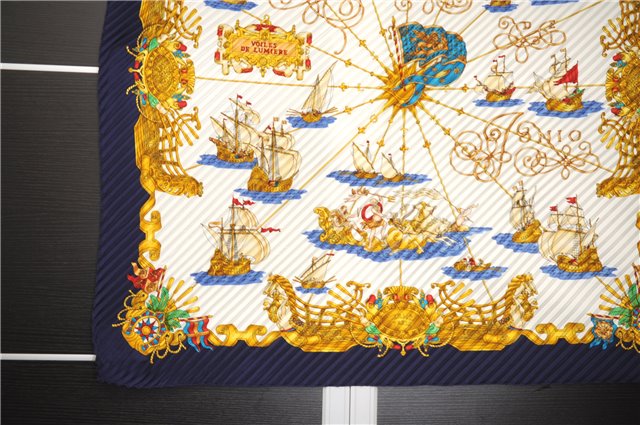 Authentic HERMES Pleats Scarf 