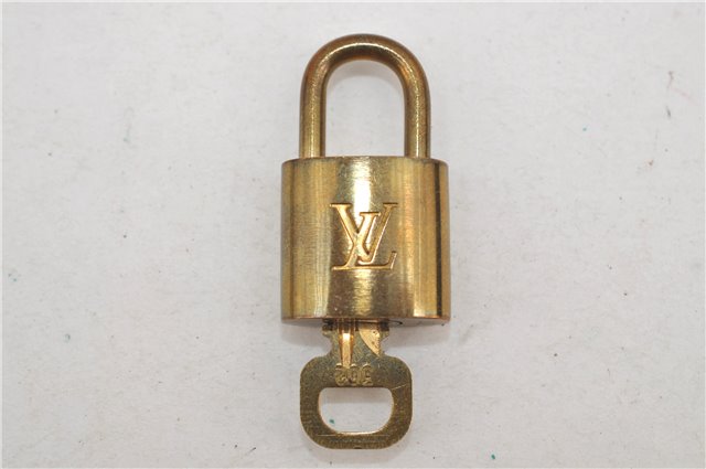 Authentic Louis Vuitton Padlock & Keys 3Sets LV 8756D