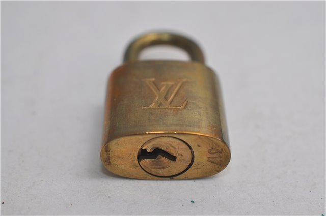 Authentic Louis Vuitton Padlock & Keys 3Sets LV 8757D