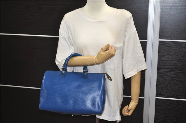 Authentic Louis Vuitton Epi Speedy 30 Hand Boston Bag Purse Blue M43005 LV 8780D