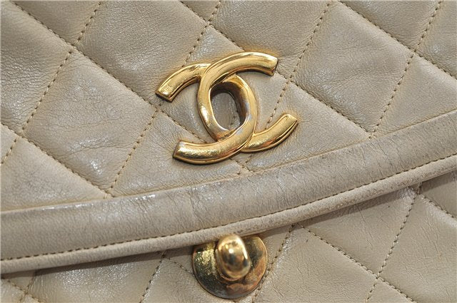 Authentic CHANEL Calf Skin Matelasse Chain Shoulder Bag Purse Beige CC 8794C