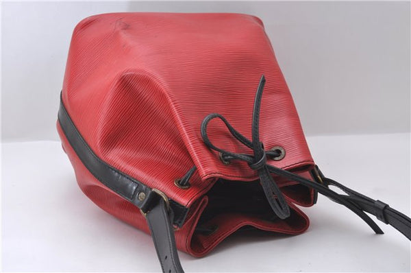 Auth LOUIS VUITTON Epi Petit Noe Bi-color Black x Red M44172 Shoulder Bag 8817C