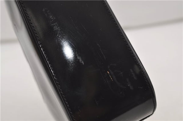 Authentic GUCCI Vintage Shoulder Hand Bag Purse Enamel Black 8877D