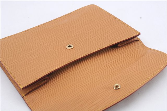 Authentic Louis Vuitton Epi Montaigne 20 Clutch Bag Light Brown LV 8915D
