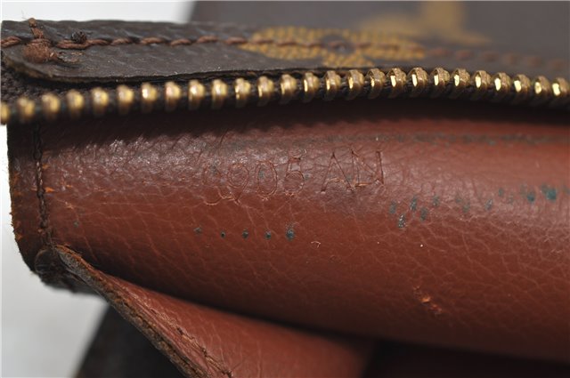 Auth Louis Vuitton Monogram Poche Toilette 26 Cosmetics Pouch Old Model LV 8926D