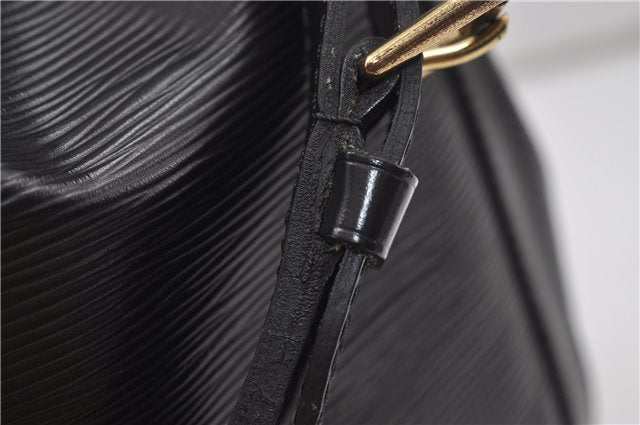 Authentic Louis Vuitton Epi Noe Black Shoulder Bag M59002 LV 8942D