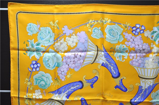 Authentic HERMES Carre 90 Scarf 