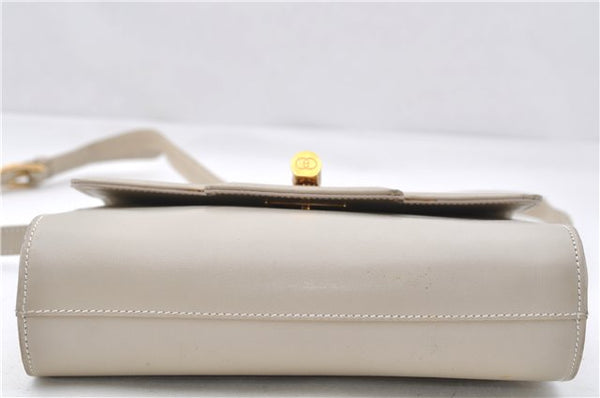 Authentic GUCCI Vintage Shoulder Cross Body Bag Purse Leather Ivory 8988E
