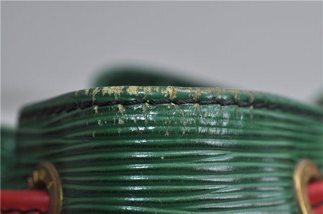 Auth Louis Vuitton Epi Petit Noe Bi-color Green x Red M44147 Shoulder Bag 9017C