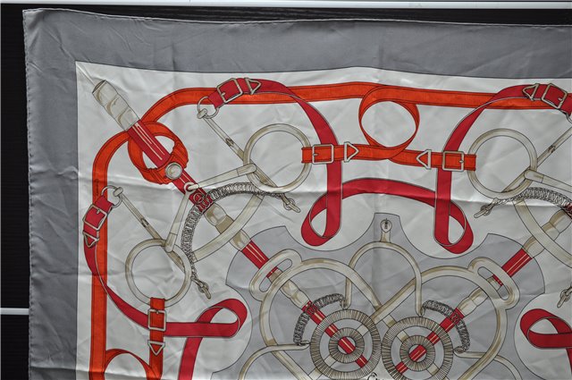 Authentic HERMES Carre 90 Scarf 