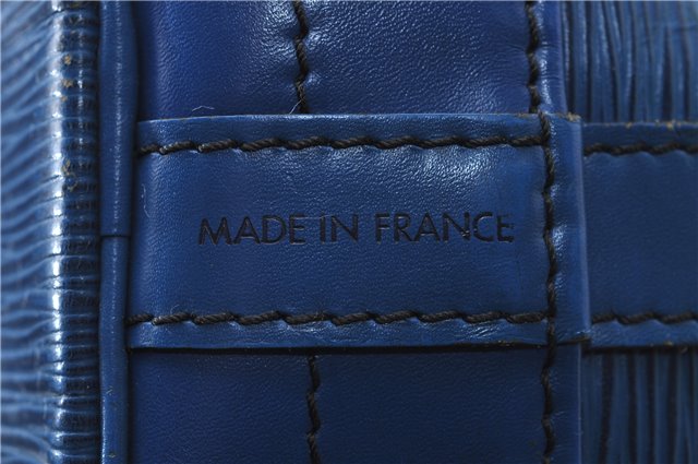 Authentic Louis Vuitton Epi Noe Blue Shoulder Bag M44005 LV 9077C