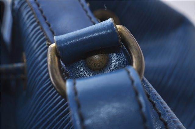 Authentic Louis Vuitton Epi Noe Blue Shoulder Bag M44005 LV 9077C