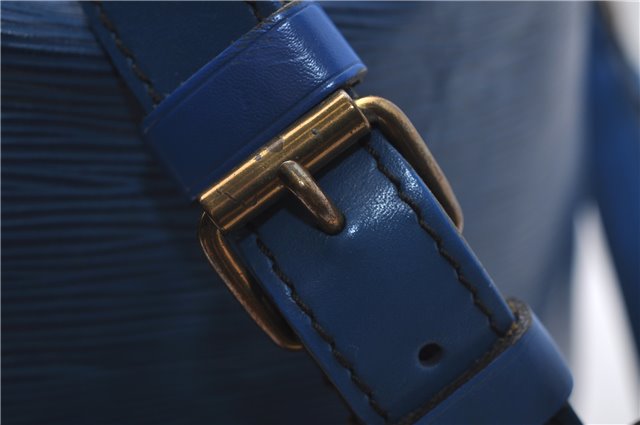Authentic Louis Vuitton Epi Noe Blue Shoulder Bag M44005 LV 9077C
