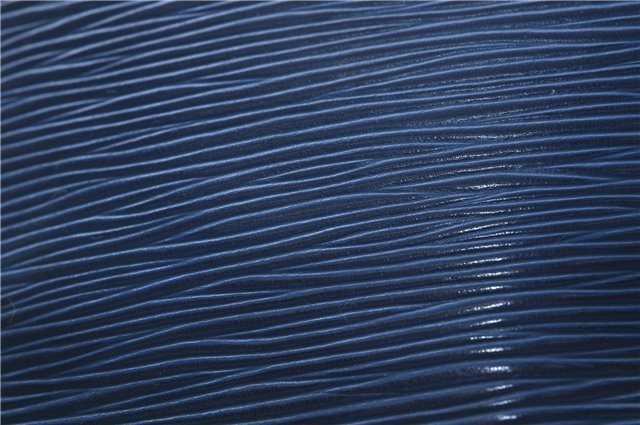 Authentic Louis Vuitton Epi Noe Blue Shoulder Bag M44005 LV 9077C