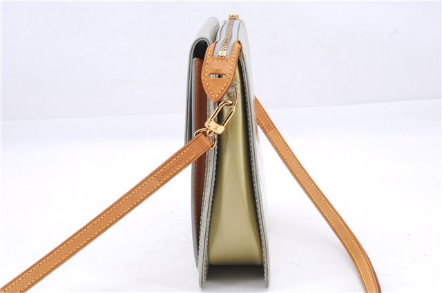 Auth Louis Vuitton Vernis Mott Shoulder Hand Bag Light Green M91030 LV 9093D