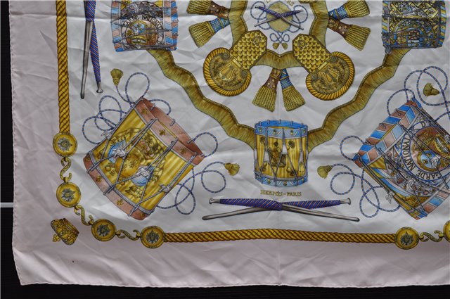 Authentic HERMES Carre 90 Scarf 