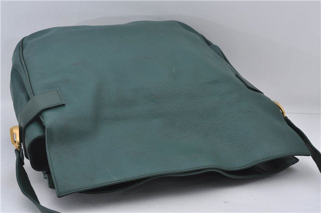 Authentic GUCCI Vintage Shoulder Cross Body Bag Purse Leather Green 9120D