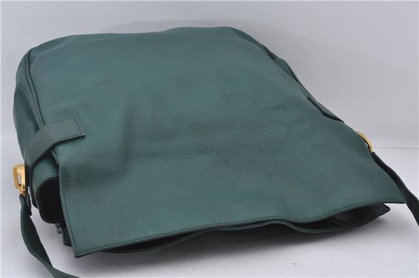 Authentic GUCCI Vintage Shoulder Cross Body Bag Purse Leather Green 9120D