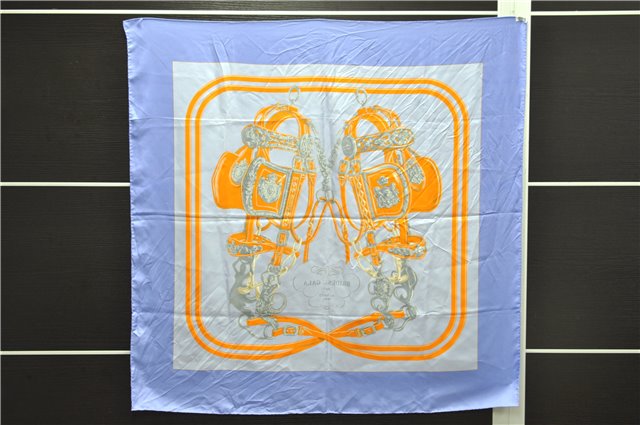 Authentic HERMES Carre 90 Scarf 