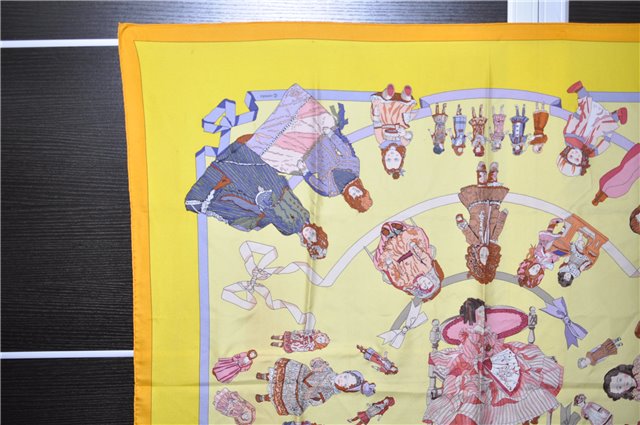 Authentic HERMES Carre 90 Scarf 