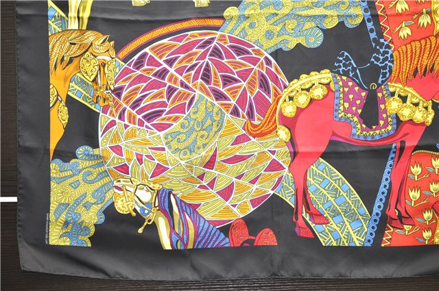 Authentic HERMES Carre 90 Scarf 