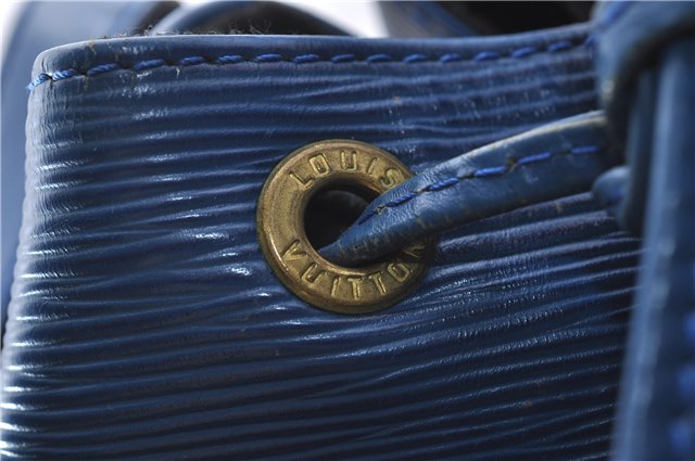 Authentic Louis Vuitton Epi Petit Noe Blue Shoulder Bag M44105 LV 9239C