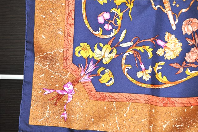 Authentic HERMES Carre 90 Scarf 