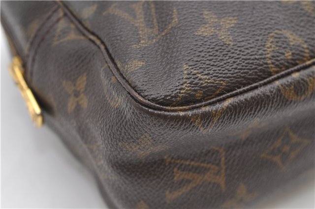 Auth Louis Vuitton Monogram Trousse Toilette 28 Clutch Hand Bag M47522 LV 9332D