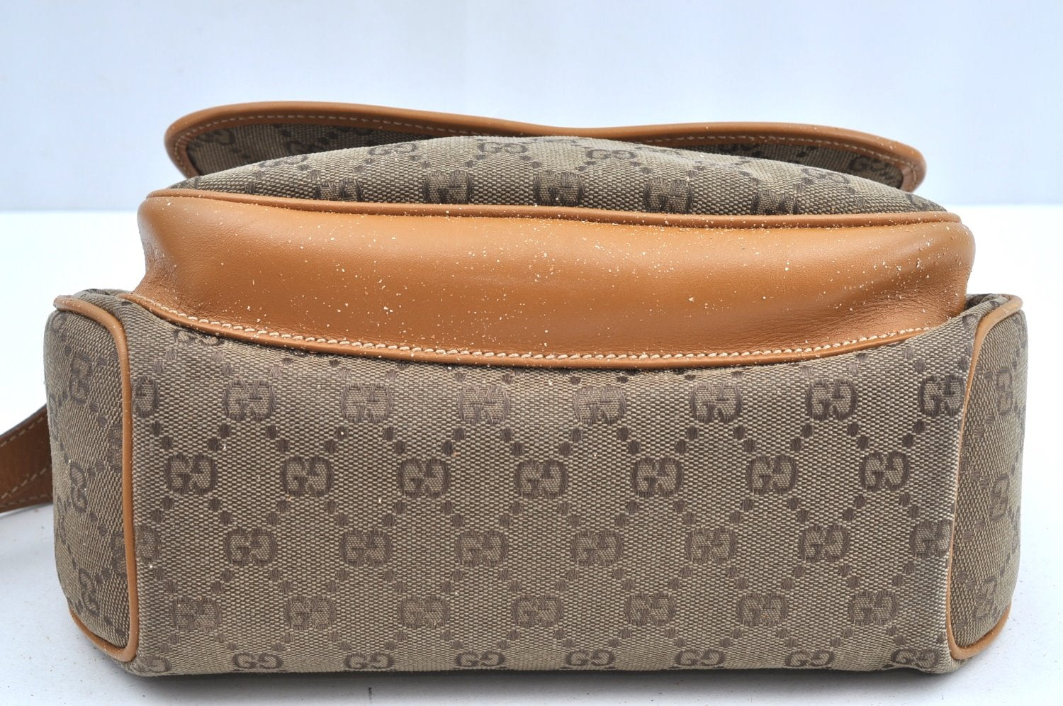 Authentic GUCCI Shoulder Cross Body Bag Purse GG Canvas Leather Brown Junk 9351G