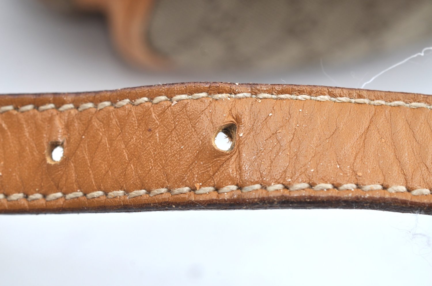 Authentic GUCCI Shoulder Cross Body Bag Purse GG Canvas Leather Brown Junk 9351G