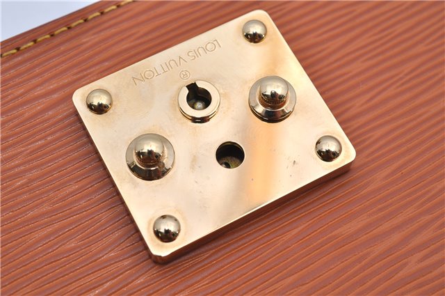 Auth Louis Vuitton Epi Pochette Sellier Dragonne Clutch Bag M52618 Brown 9463E