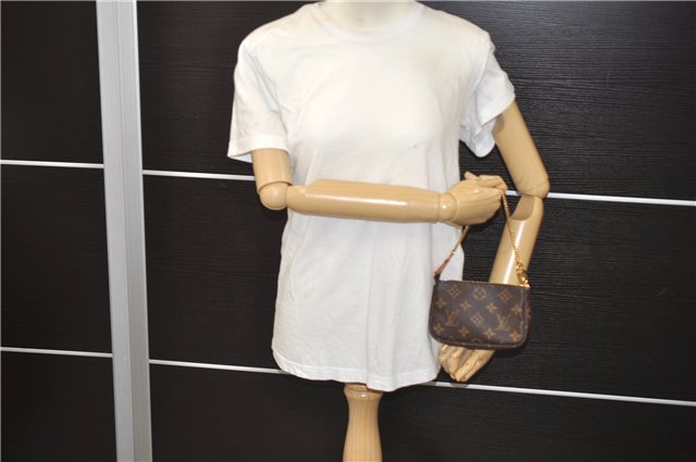 Authentic Louis Vuitton Monogram Mini Pochette Accessoires Pouch M58009 LV 9492E