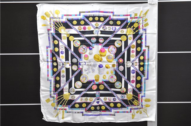 Authentic HERMES Carre 90 Scarf 