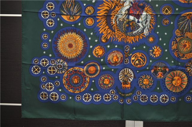 Authentic HERMES Carre 90 Scarf 