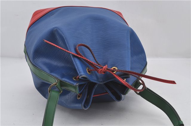 Louis Vuitton Epi Noe Tricolor Blue x Red x Green M44082 Drawstring Bag 9566E