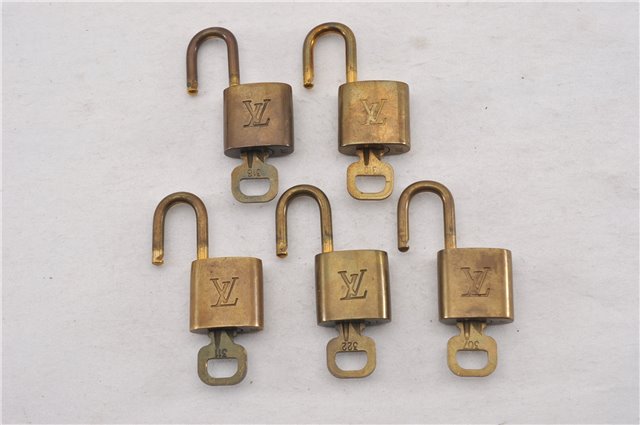 Authentic Louis Vuitton Padlock & Keys 10Set LV 9577F