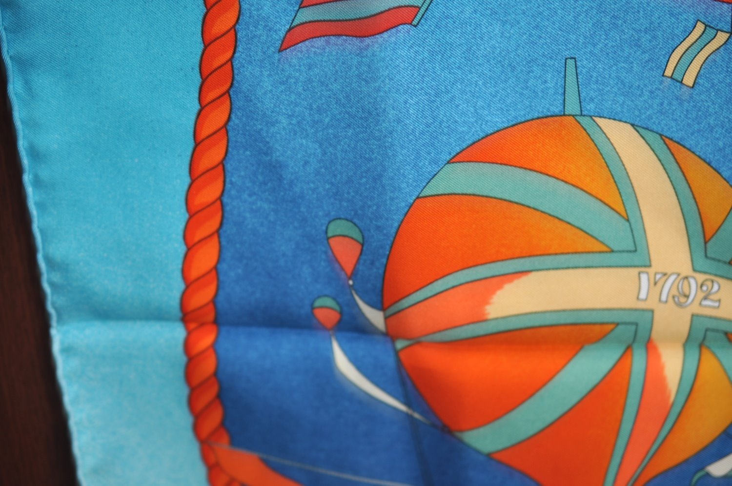 Authentic HERMES Carre 90 Scarf 