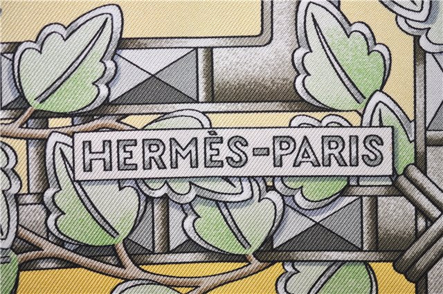 Authentic HERMES Carre 90 Scarf 