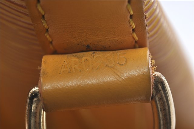 Authentic Louis Vuitton Epi Noe Shoulder Bag Yellow M44009 LV 9716D