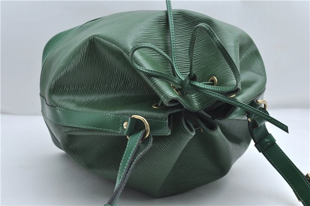 Authentic Louis Vuitton Epi Noe Shoulder Bag Green M44004 LV 9718D
