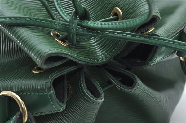 Authentic Louis Vuitton Epi Noe Shoulder Bag Green M44004 LV 9718D