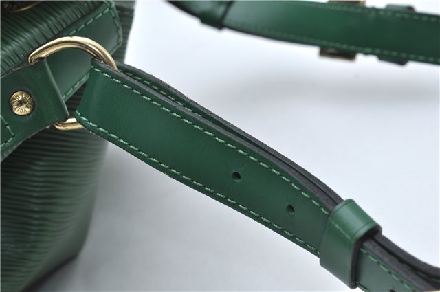 Authentic Louis Vuitton Epi Noe Shoulder Bag Green M44004 LV 9718D