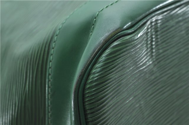 Authentic Louis Vuitton Epi Noe Shoulder Bag Green M44004 LV 9718D