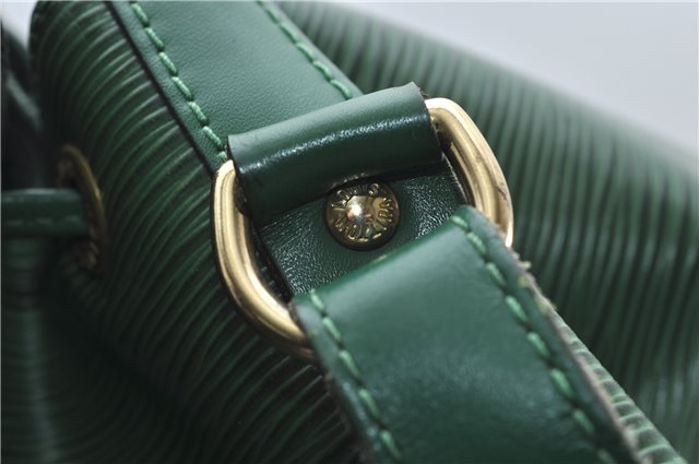 Authentic Louis Vuitton Epi Noe Shoulder Bag Green M44004 LV 9718D