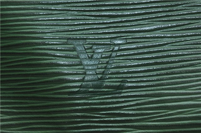 Authentic Louis Vuitton Epi Noe Shoulder Bag Green M44004 LV 9718D