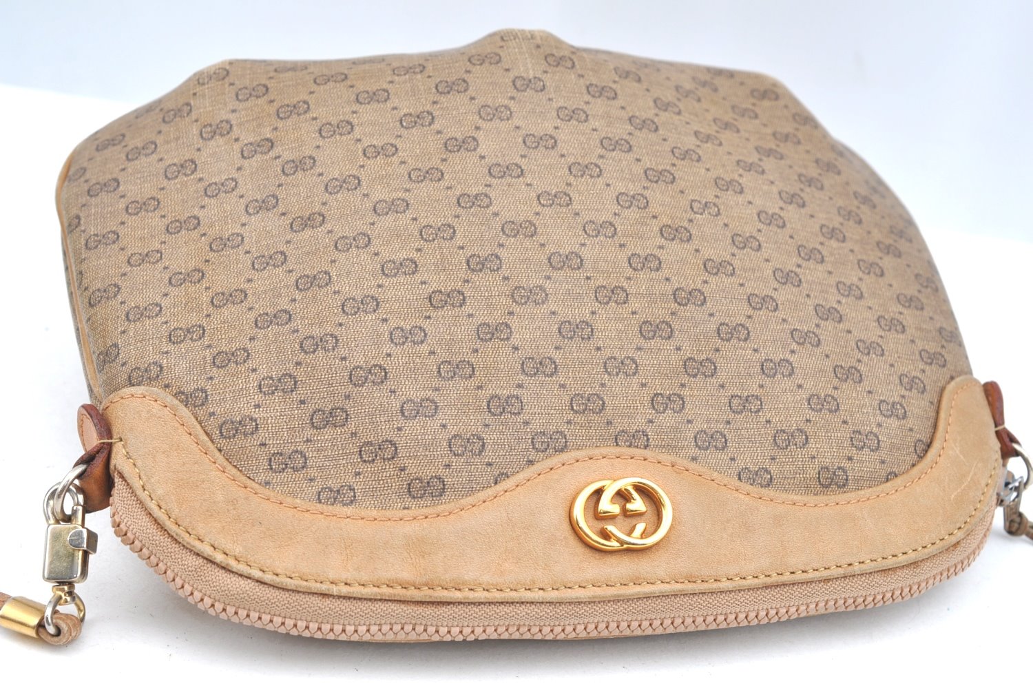 Authentic GUCCI Vintage Micro GG PVC Leather Shoulder Bag Purse Brown Junk 9722G