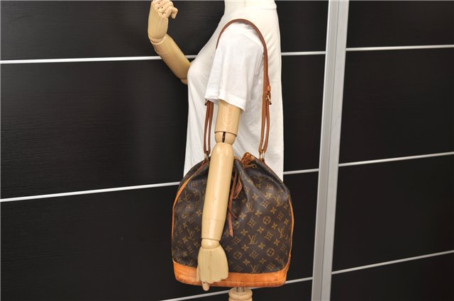 Authentic Louis Vuitton Monogram Noe Shoulder Drawstring Bag M42224 LV 9743E